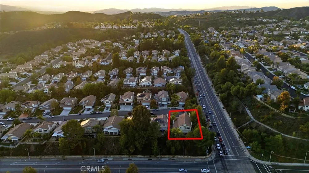 28360 Easton Lane Saugus, CA 91350