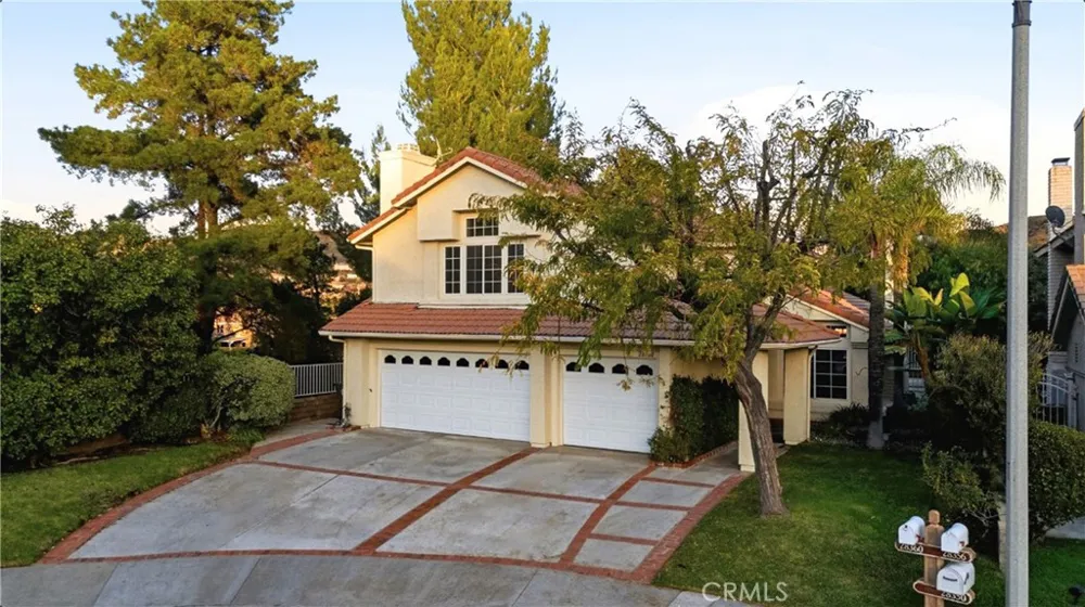 28360 Easton Lane Saugus, CA 91350