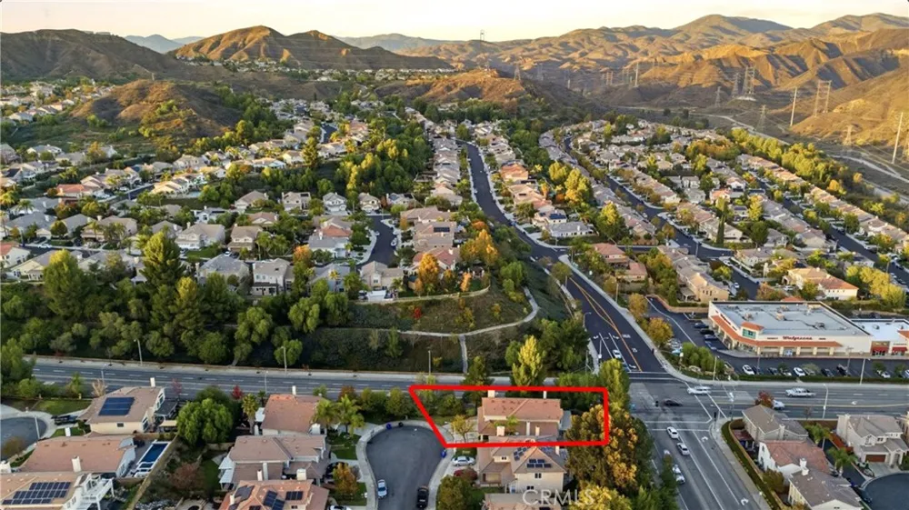 28360 Easton Lane Saugus, CA 91350