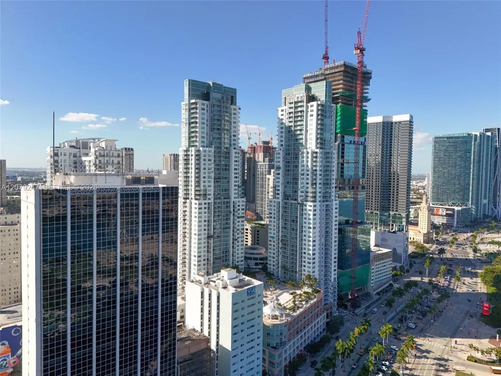 253 NE 2nd St #1007 Miami, FL 33132
