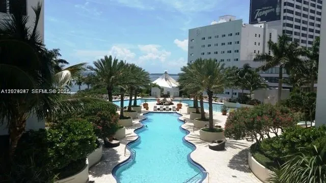253 NE 2nd St #1007 Miami, FL 33132