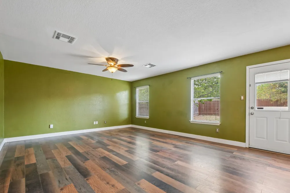 263 Quarter Avenue Buda, TX 78610