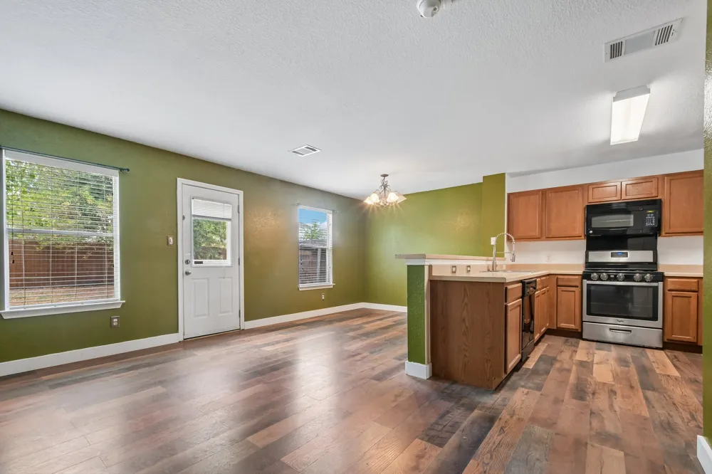 263 Quarter Avenue Buda, TX 78610