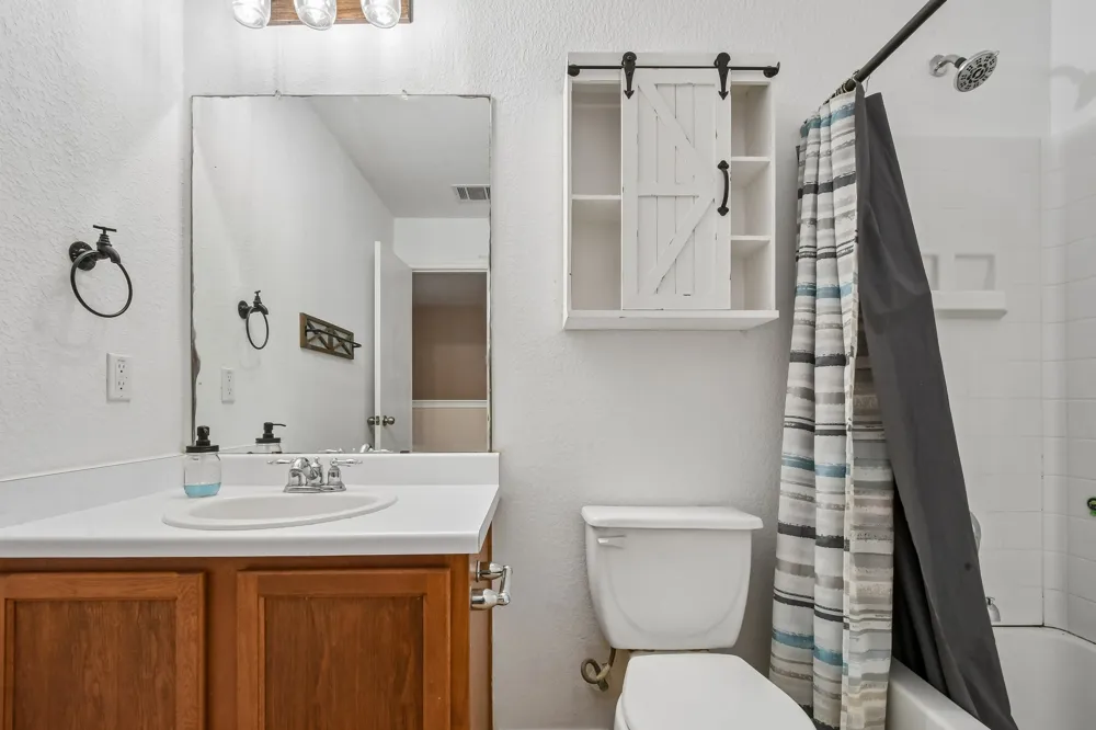 263 Quarter Avenue Buda, TX 78610
