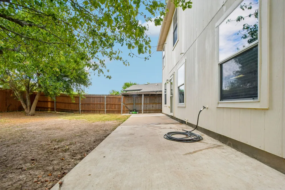 263 Quarter Avenue Buda, TX 78610