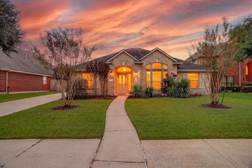 11511 Kingsbarn Court Tomball, TX 77377