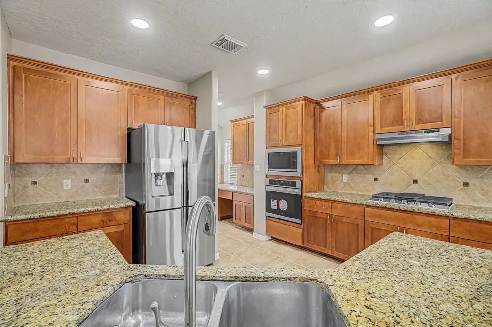 11511 Kingsbarn Court Tomball, TX 77377