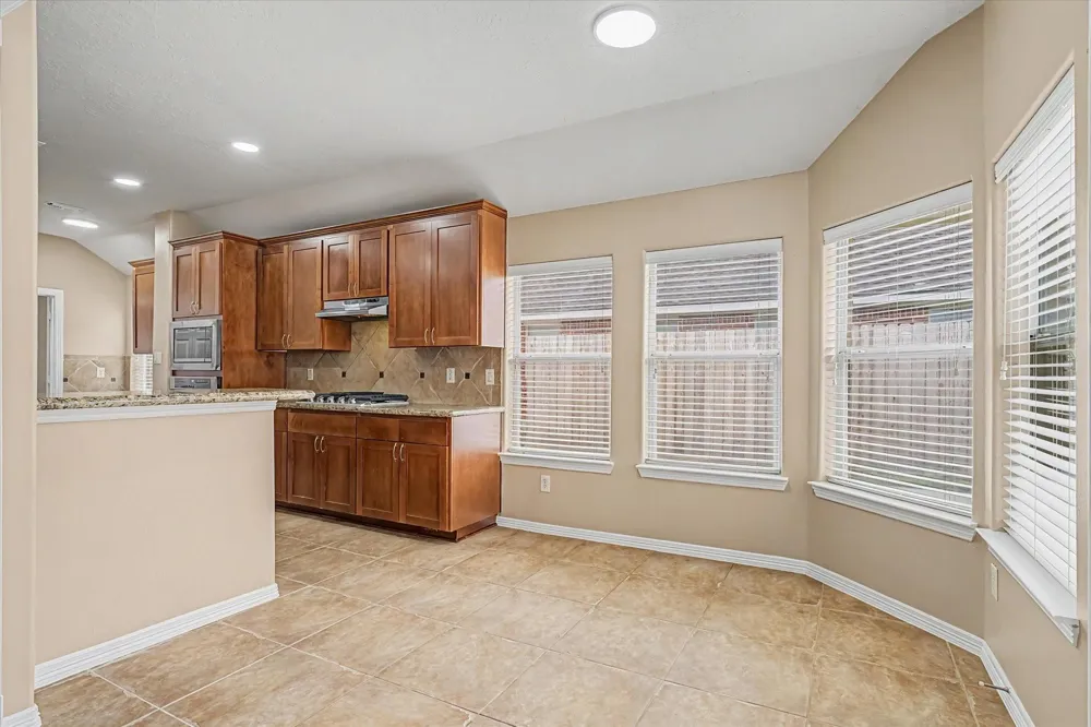 11511 Kingsbarn Court Tomball, TX 77377