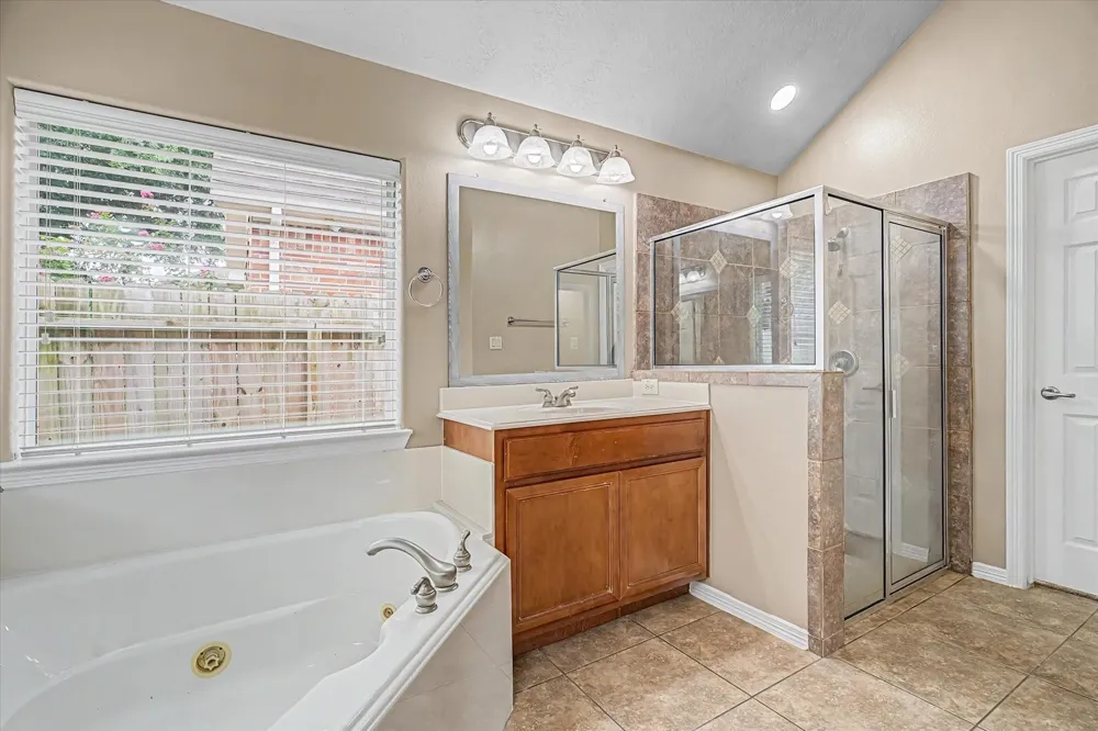 11511 Kingsbarn Court Tomball, TX 77377