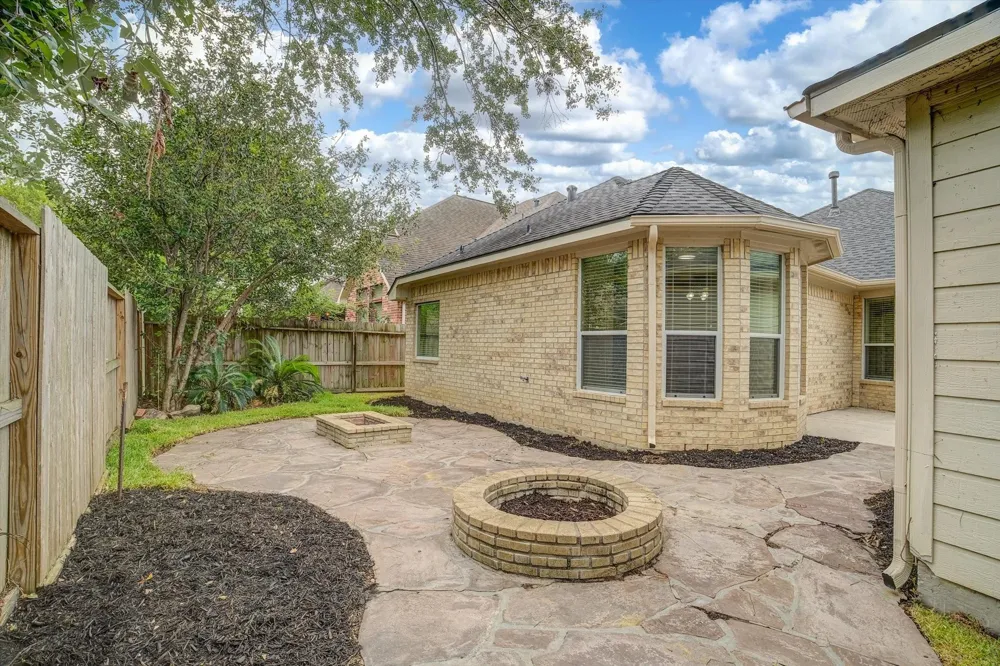 11511 Kingsbarn Court Tomball, TX 77377