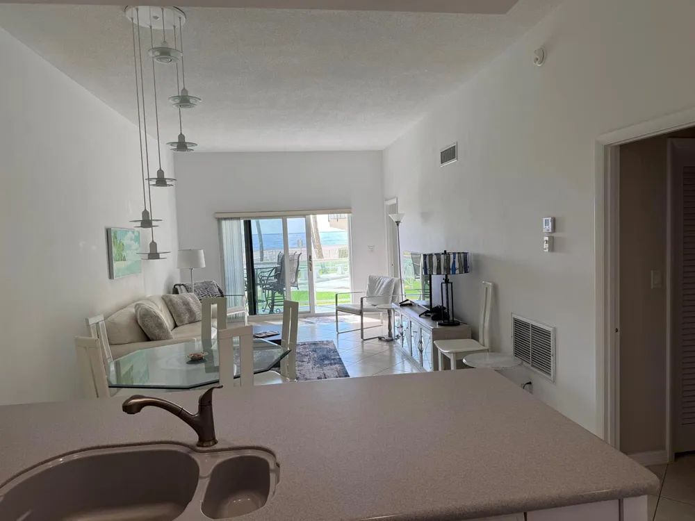 6000 OCEAN Blvd #1D Lauderdale By The Sea, FL 33308