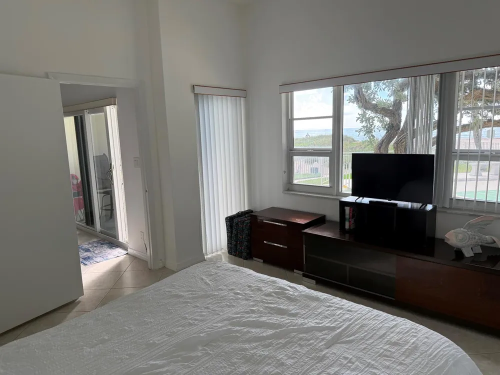 6000 OCEAN Blvd #1D Lauderdale By The Sea, FL 33308