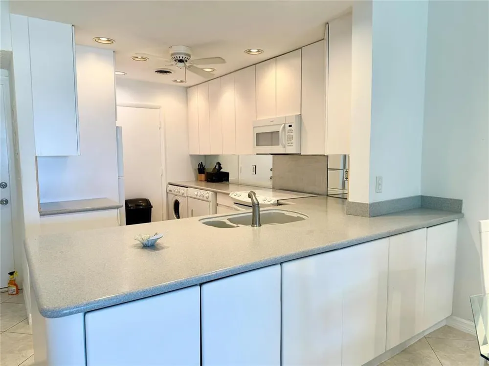 6000 OCEAN Blvd #1D Lauderdale By The Sea, FL 33308