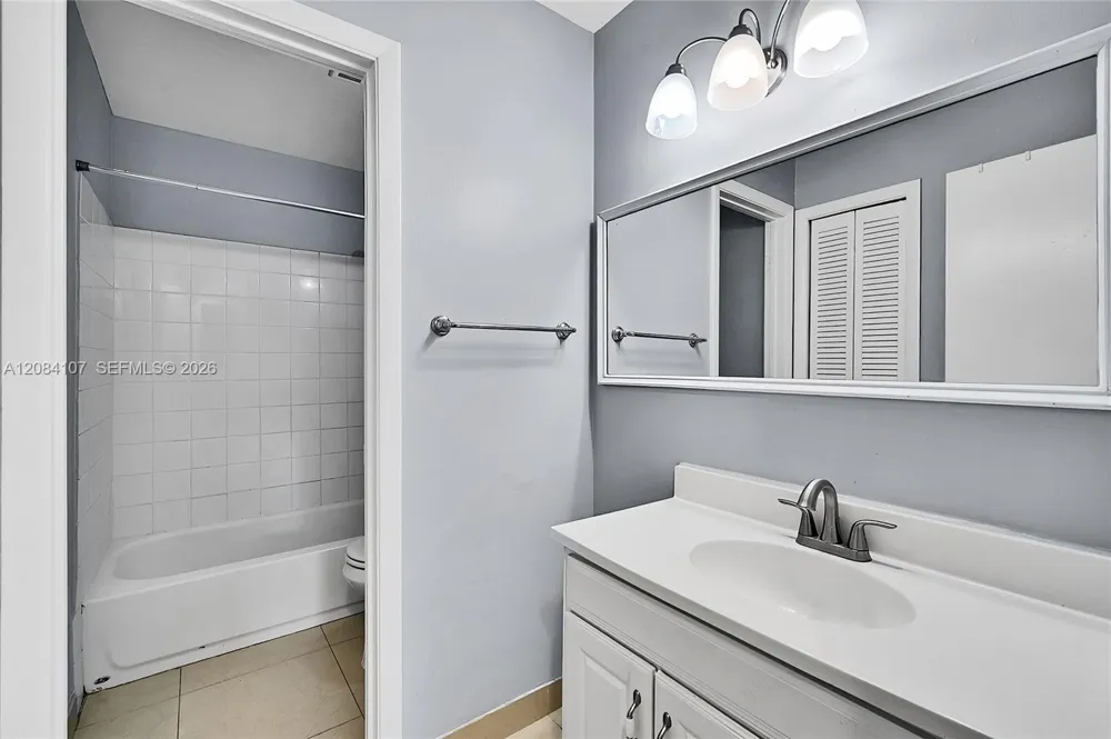 4132 NW 88th Ave #203 Coral Springs, FL 33065