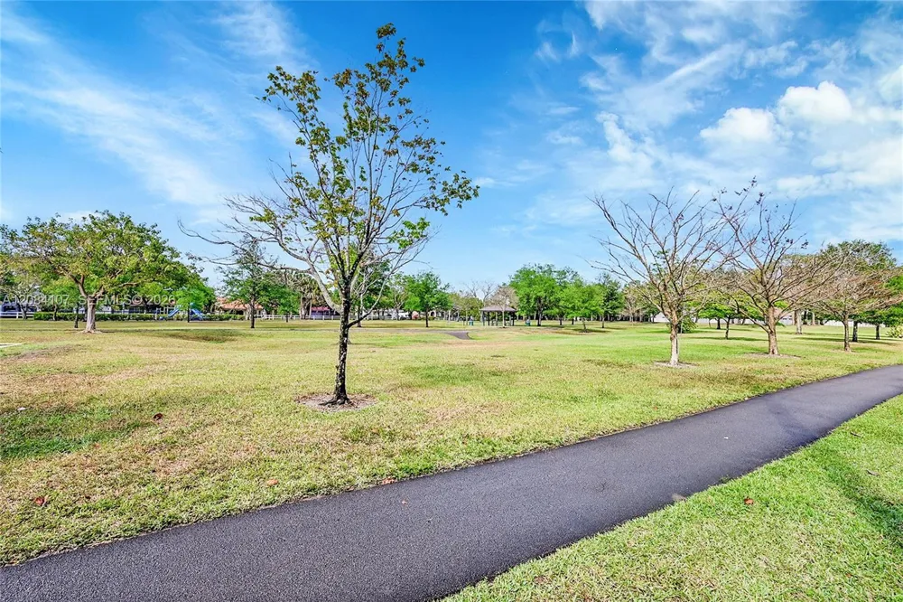 4132 NW 88th Ave #203 Coral Springs, FL 33065