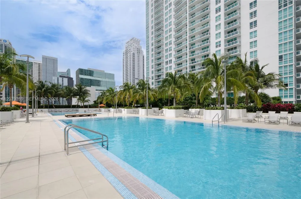 950 Brickell Bay Dr #2304 Miami, FL 33131