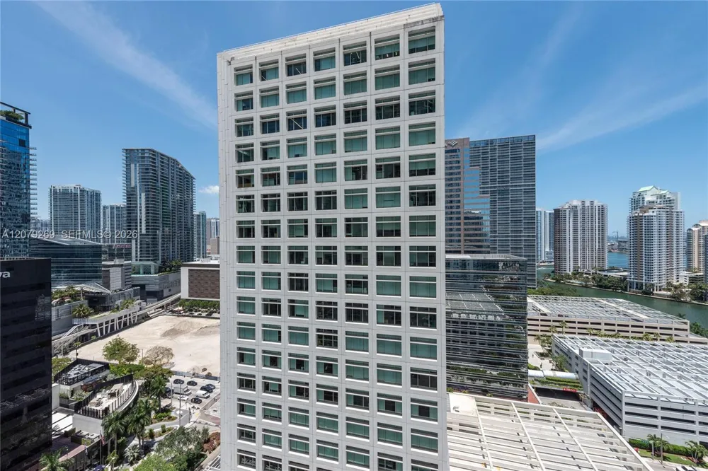 950 Brickell Bay Dr #2304 Miami, FL 33131