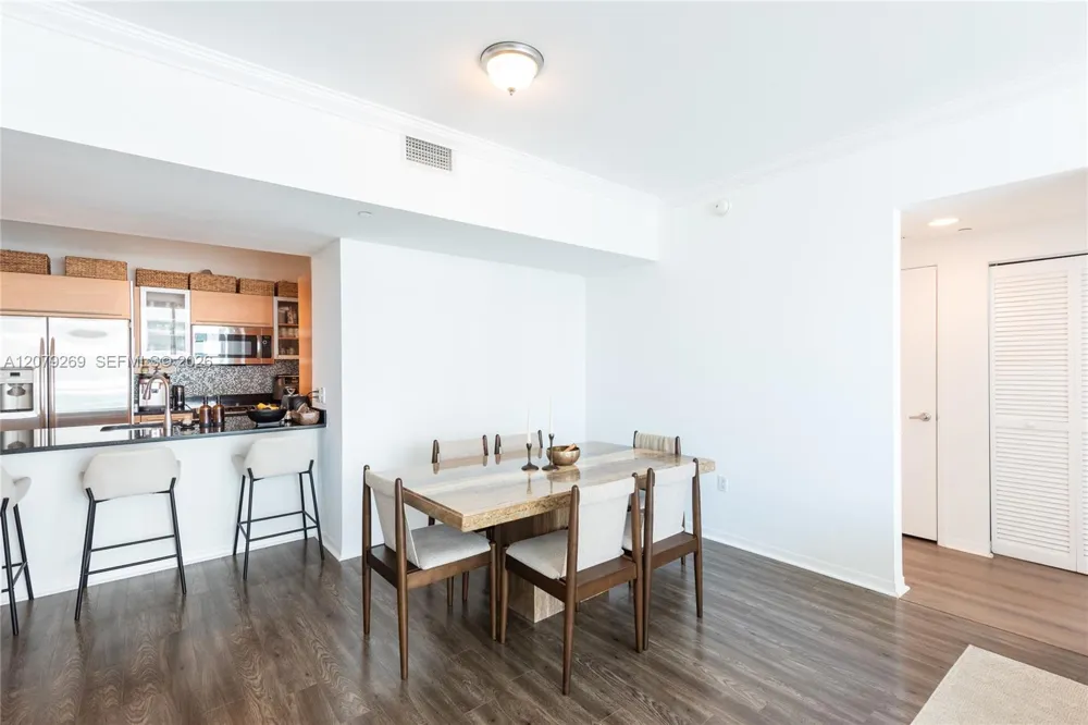 950 Brickell Bay Dr #2304 Miami, FL 33131