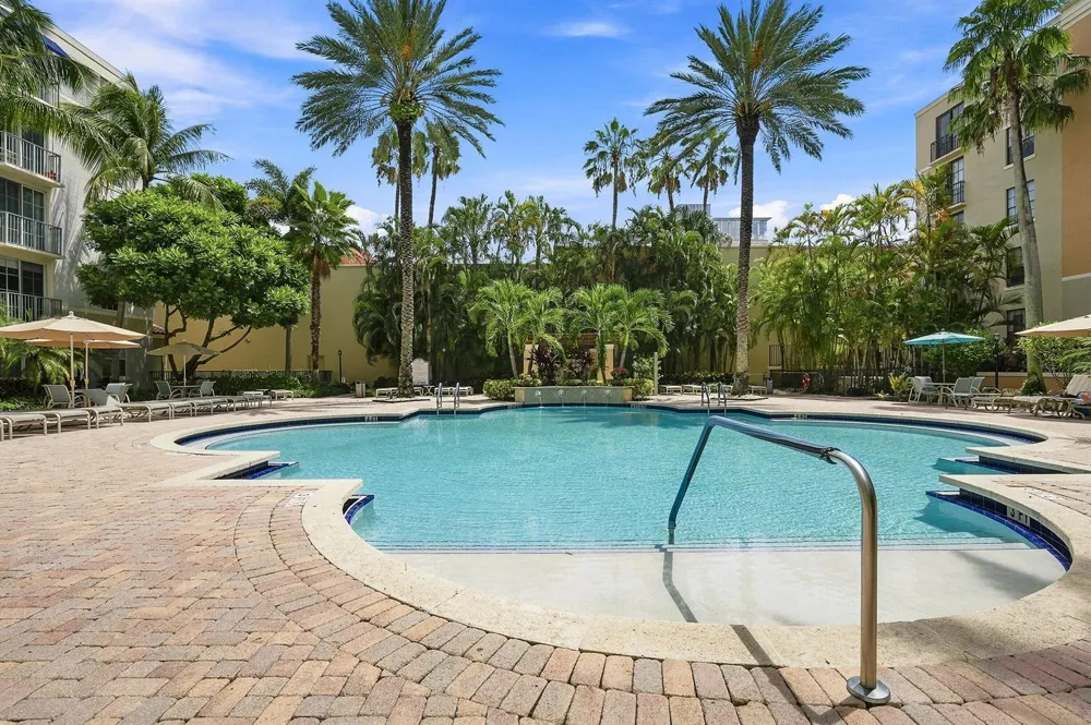 780 S Sapodilla Avenue #412 West Palm Beach, FL 33401