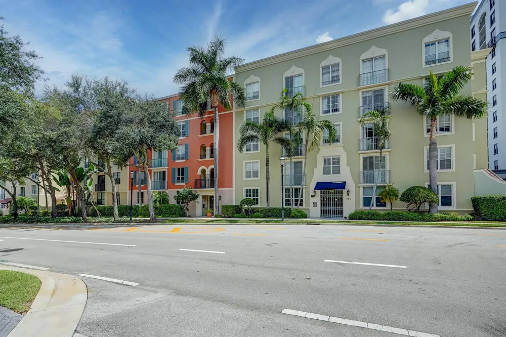 780 S Sapodilla Avenue #412 West Palm Beach, FL 33401