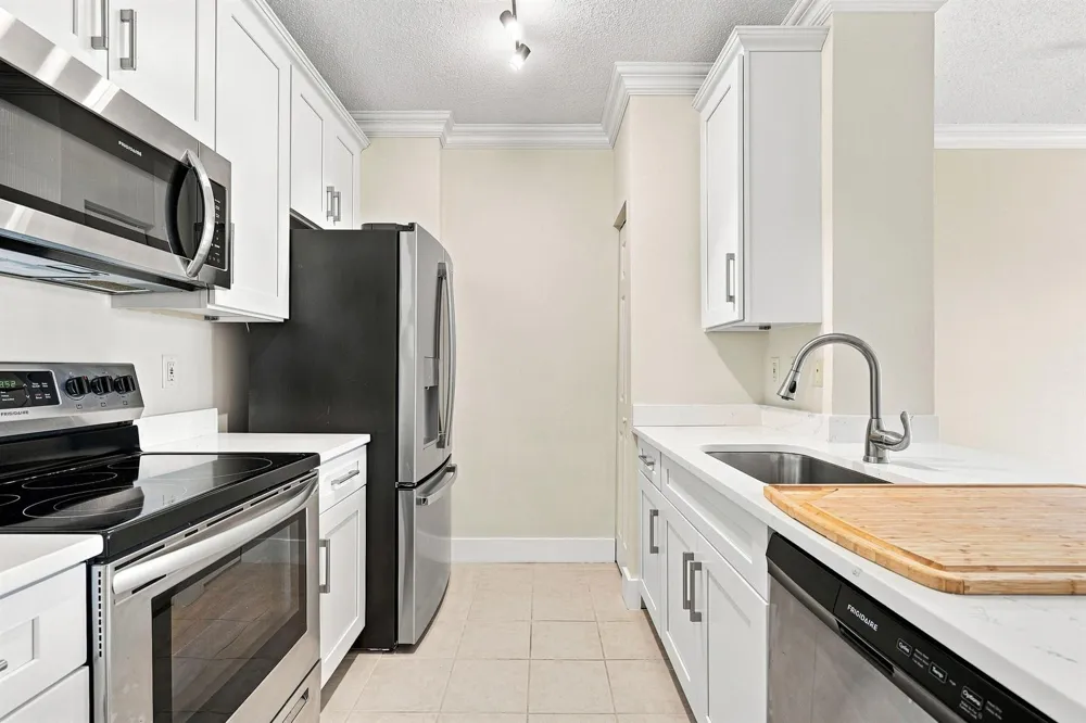 780 S Sapodilla Avenue #412 West Palm Beach, FL 33401