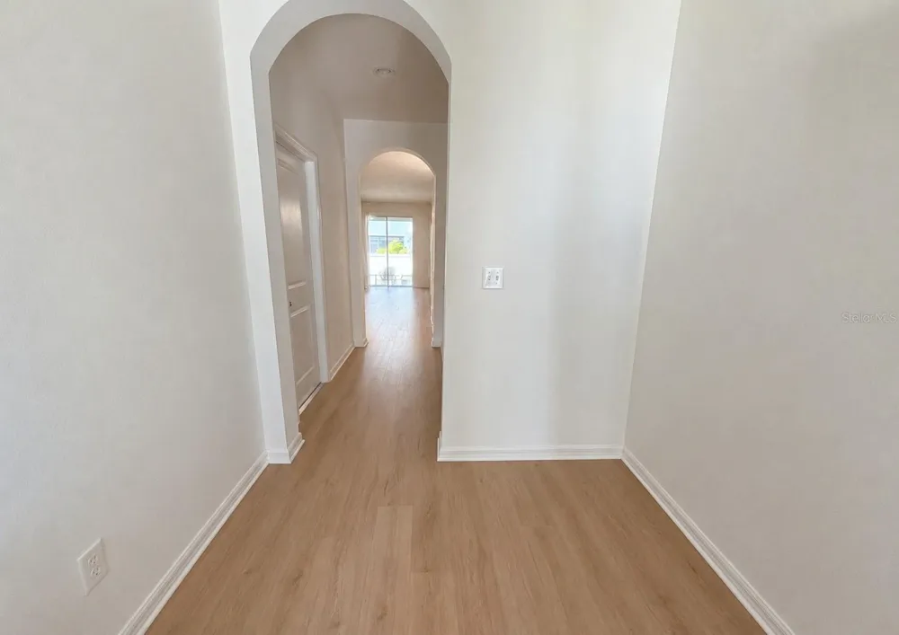 8653 PALMER PARK CIRCLE Sarasota, FL 34238
