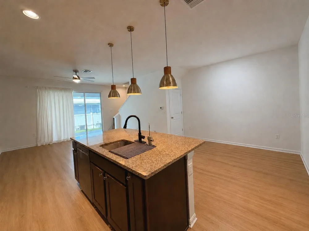 8653 PALMER PARK CIRCLE Sarasota, FL 34238