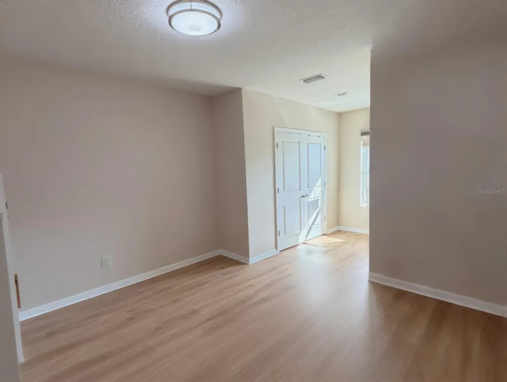 8653 PALMER PARK CIRCLE Sarasota, FL 34238