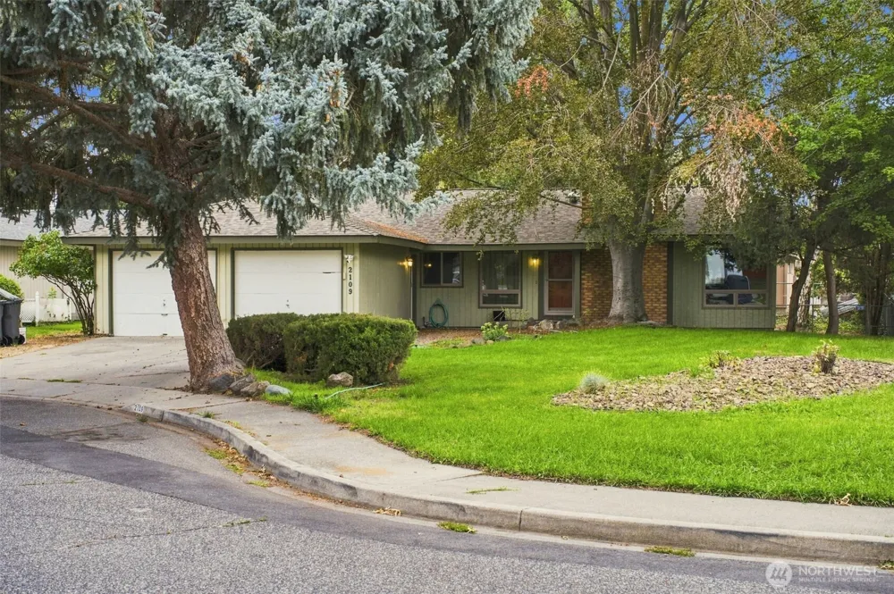 2109 Briarwood Court Richland, WA 99354