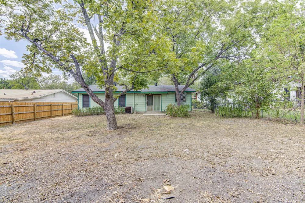 8915 Slayton Drive Austin, TX 78753