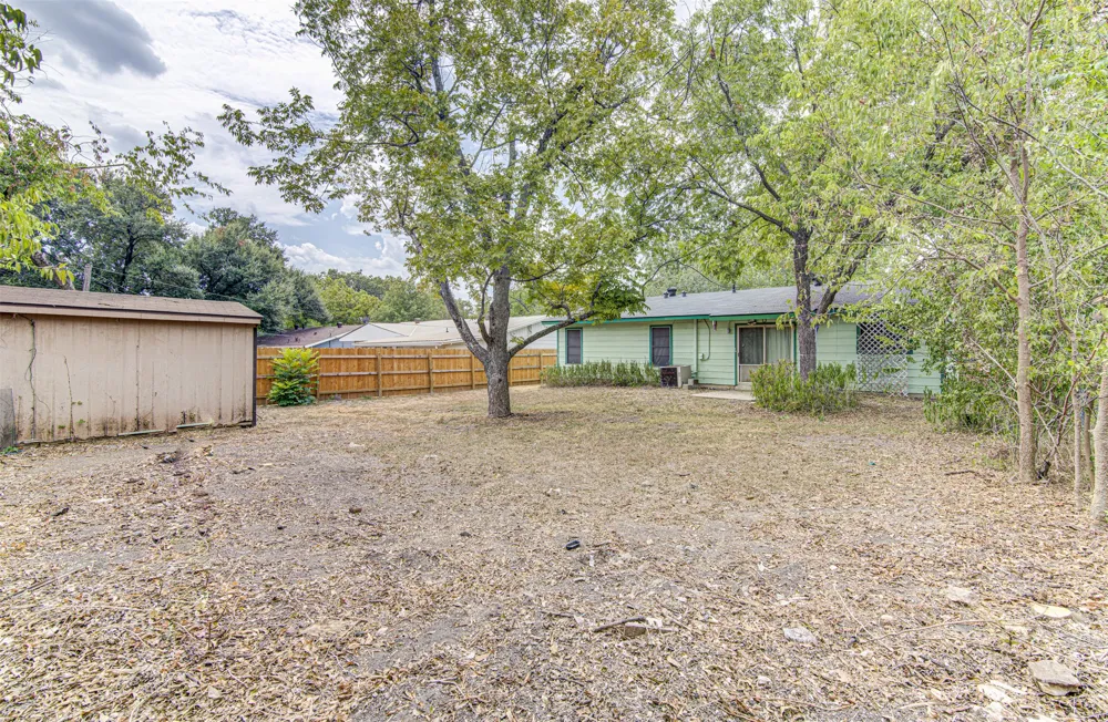 8915 Slayton Drive Austin, TX 78753