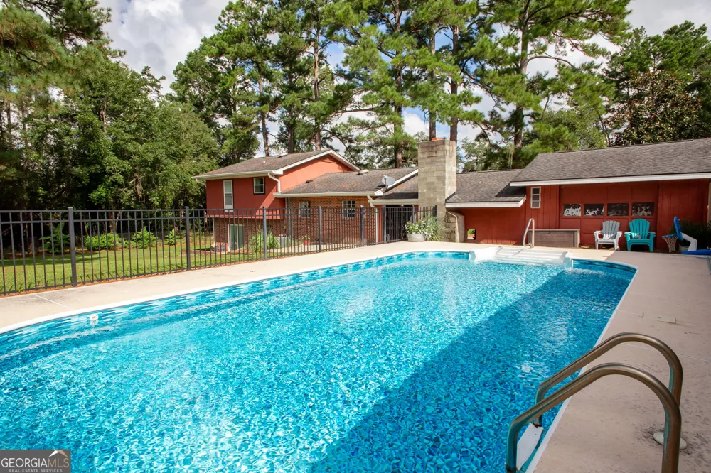 9890 Central AVE Waycross, GA 31503