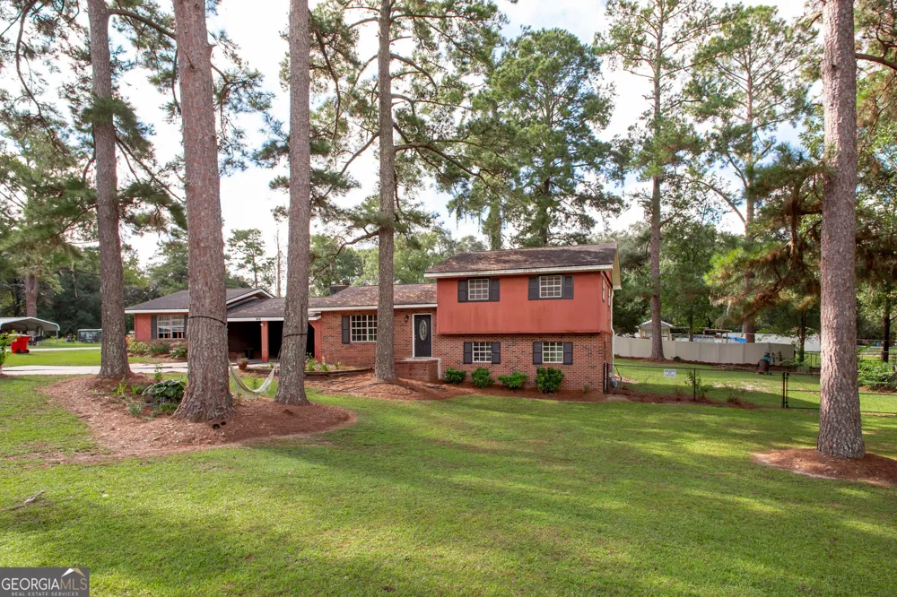9890 Central AVE Waycross, GA 31503