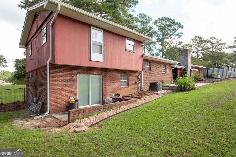 9890 Central AVE Waycross, GA 31503