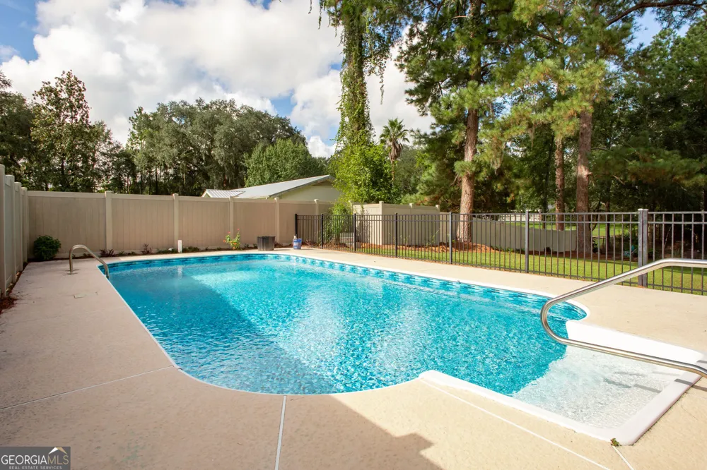 9890 Central AVE Waycross, GA 31503
