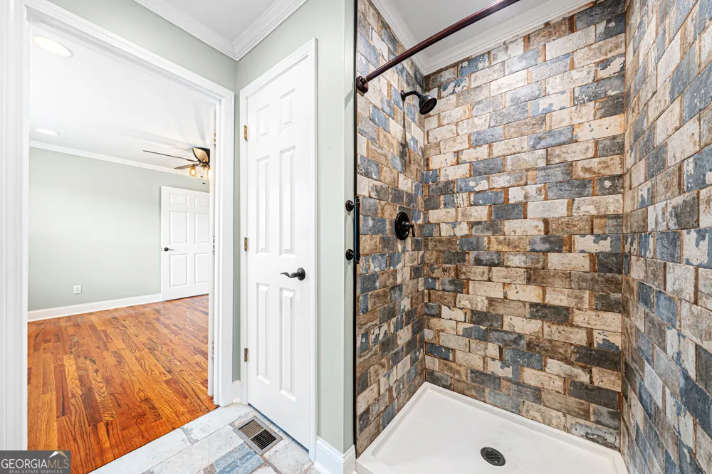 1 Legacy LN Hartwell, GA 30643