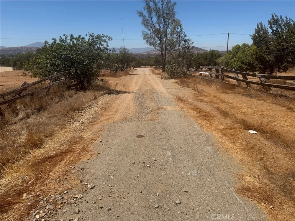 22300 Juniper Perris, CA 92570