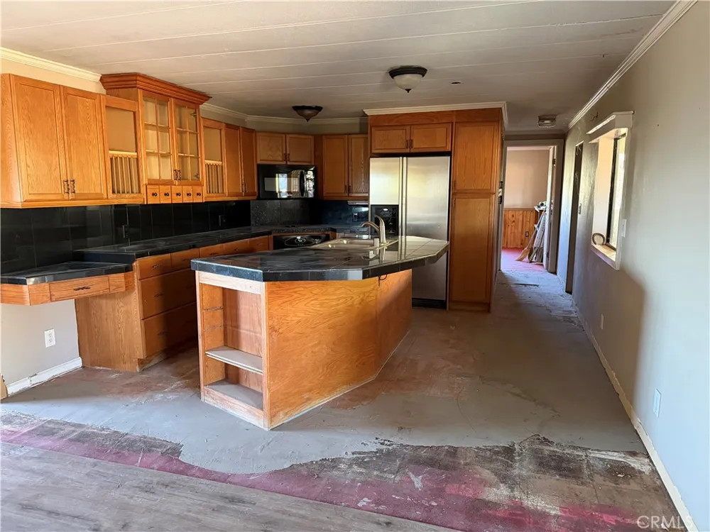 22300 Juniper Perris, CA 92570