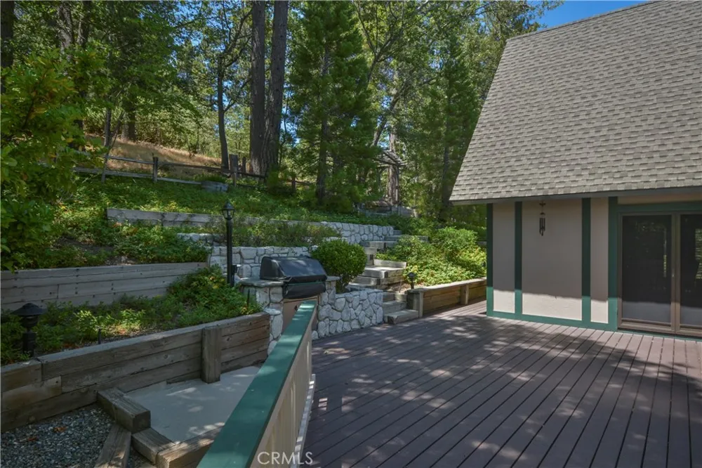 26472 Hillcrest Lake Arrowhead, CA 92352