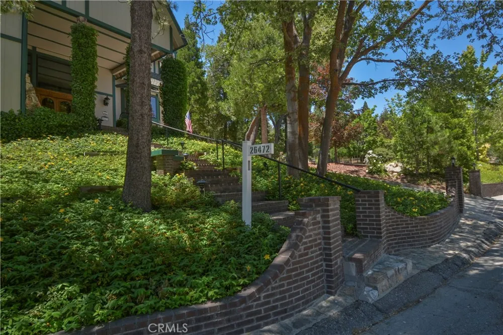 26472 Hillcrest Lake Arrowhead, CA 92352