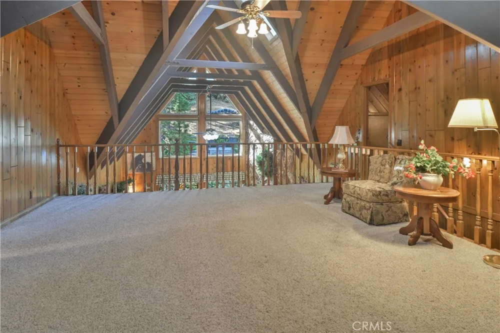 26472 Hillcrest Lake Arrowhead, CA 92352