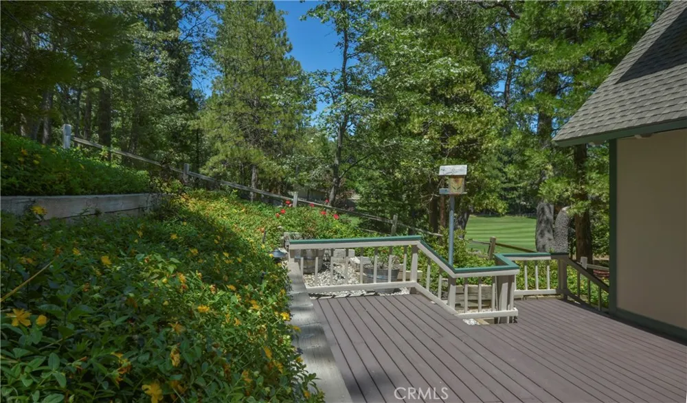 26472 Hillcrest Lake Arrowhead, CA 92352