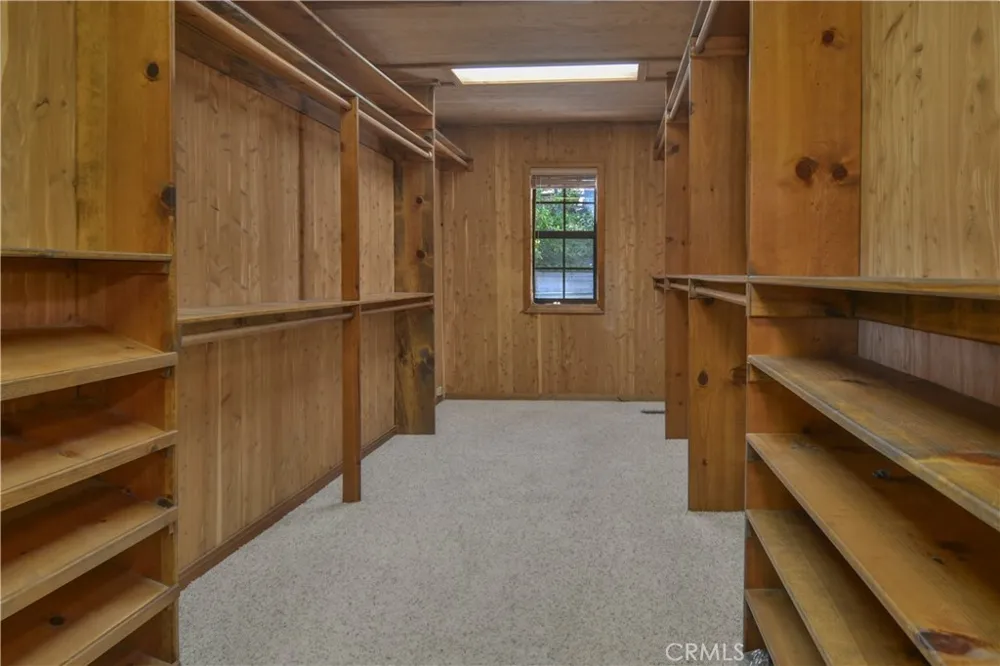 26472 Hillcrest Lake Arrowhead, CA 92352