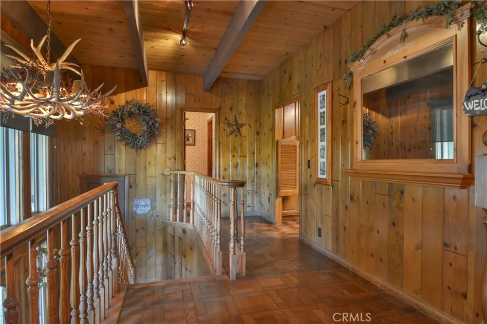 26472 Hillcrest Lake Arrowhead, CA 92352