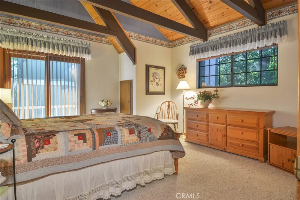 26472 Hillcrest Lake Arrowhead, CA 92352
