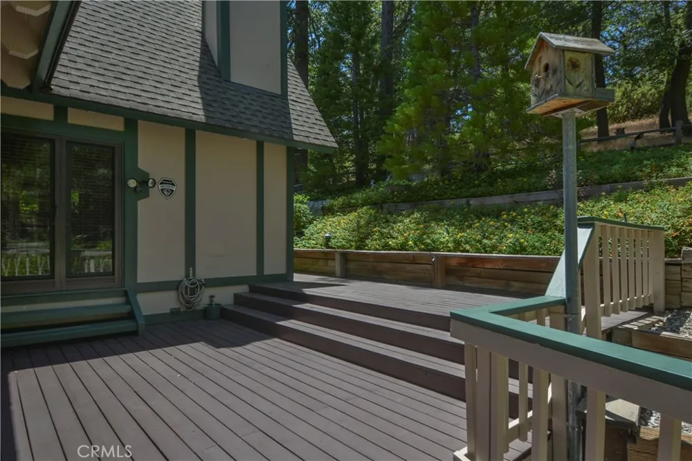 26472 Hillcrest Lake Arrowhead, CA 92352