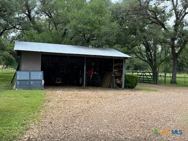 1037 Noll Road Meyersville, TX 77974