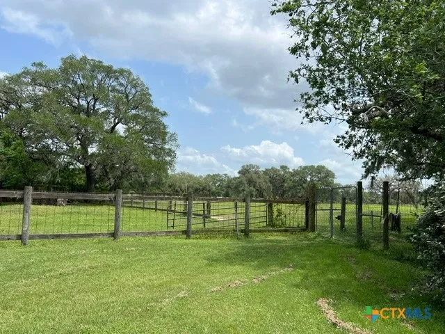 1037 Noll Road Meyersville, TX 77974