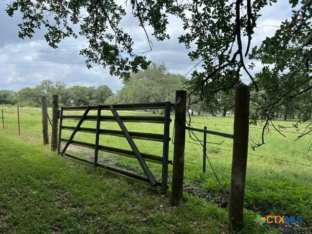 1037 Noll Road Meyersville, TX 77974