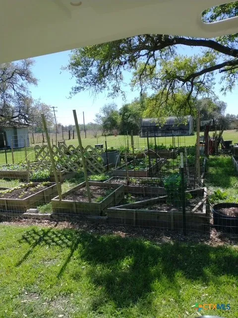 1037 Noll Road Meyersville, TX 77974